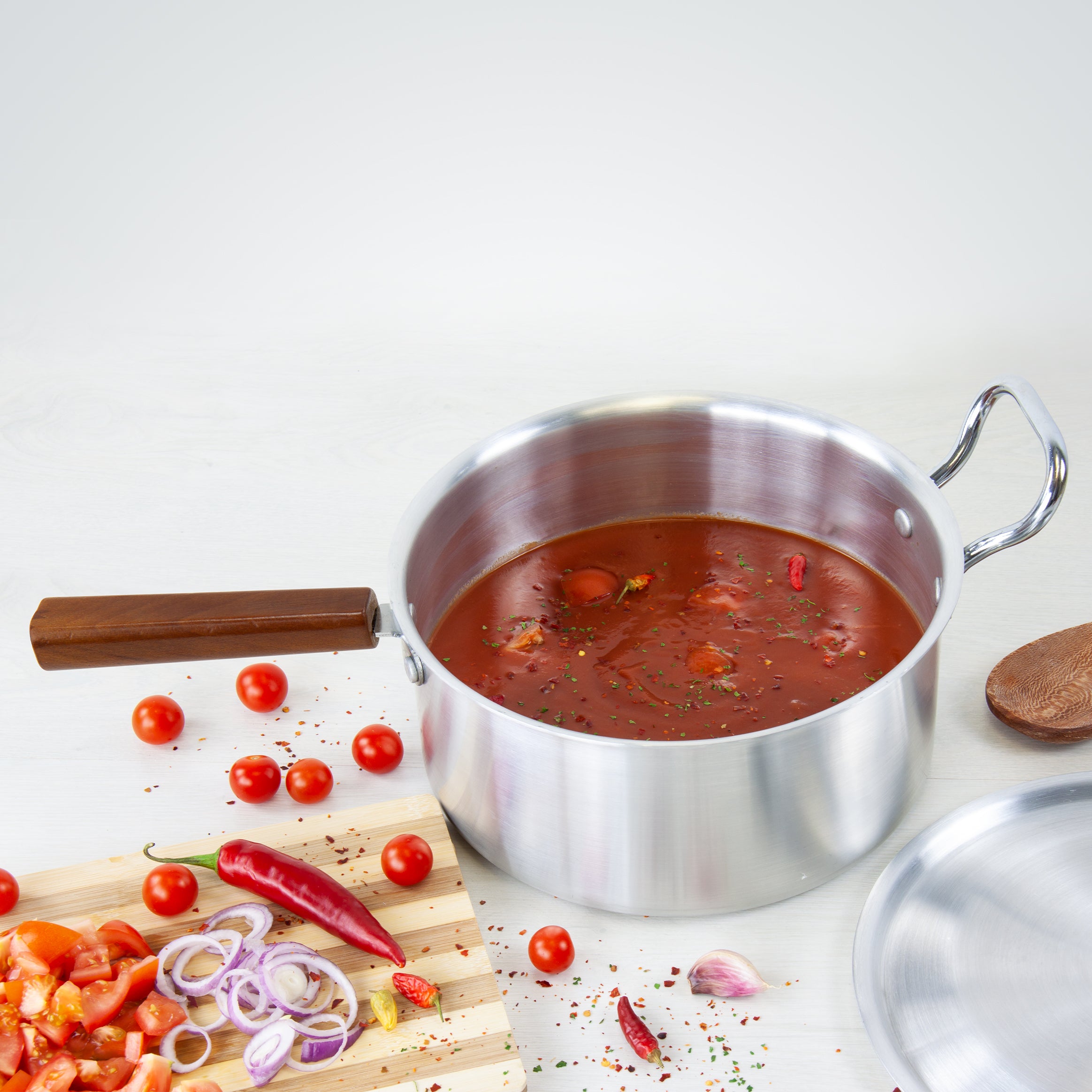 Large Aluminium Saucepan - 22 cm